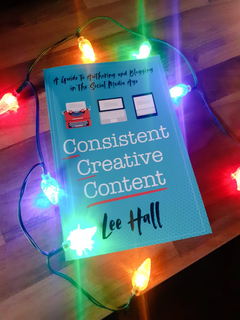 Consistent Creative Content is currently free to download 

Link mybook.to/leehallguidebo…