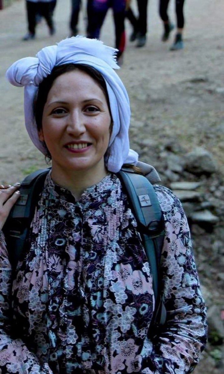 میخواهد جان عزیز #شریفه_محمدی را بخاطر عضویت در یک کمیته هماهنگی برای ایجاد تشکل‌های کارگری بگیرند
جلوی این ظلم سکوت نکنیم