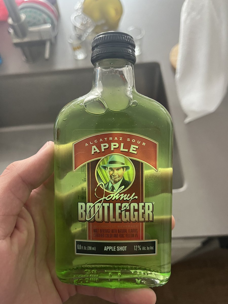 DrNash2008's tweet image. Bootlegger to start the day. Call me a homeless man #2bones #bummin