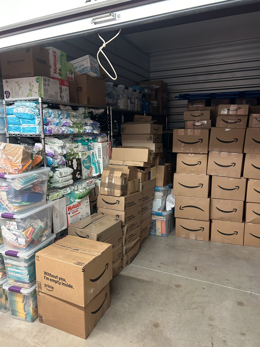 wjbvolleyball's tweet photo. 🏐COMMUNITY SERVICE DAY💙
Spent the morning volunteering as a program w/@LSSDFRC. We helped unpack &amp; organize over $45,000 worth of donated school supplies &amp; other needed items @ their storage unit. The Coaches are so proud of all of the players for their hard work! @WalterJBaird https://t.co/7vaJvxQwOV