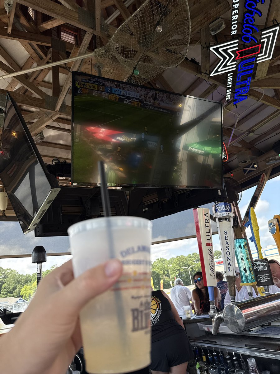 kuznosebeers's tweet photo. Day drinking and watching ball #kuzpremenjoyer #premisback #kuzangecrush https://t.co/Qc9xQnEBvW