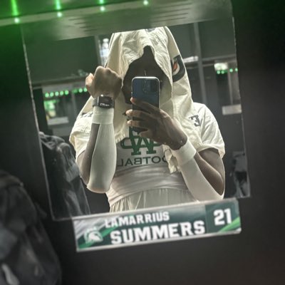 Lamarriussummer's tweet photo. #NewProfilePic https://t.co/BjhN8BrB6E