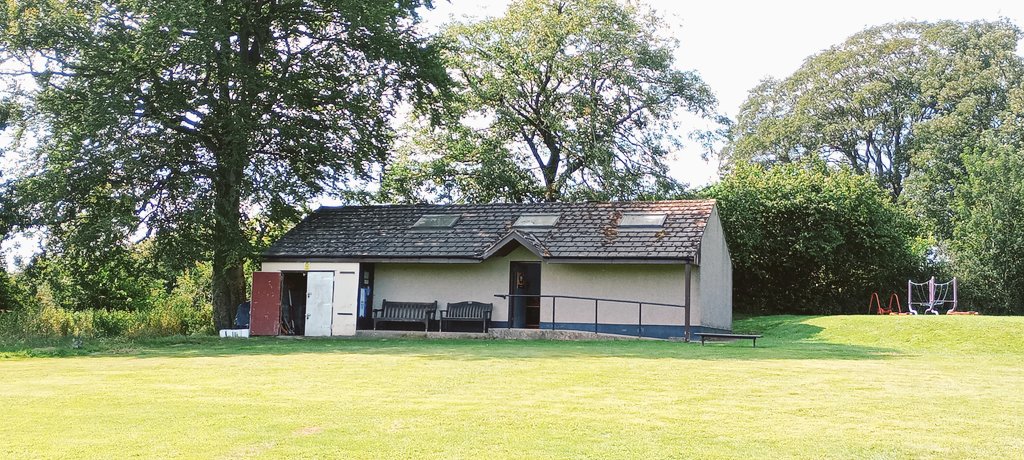smilerhopper's tweet photo. #Groundhopping #Westriding #staincliffe #bowlandforest at #twitterlane PF shared with @WaddoCC for @fcwaddington v @SkiptonAfc res in the @CravenLeague div 2 (step 12) game number 77 with JP #newgroundalert neat pavillion cover 💺 hard standing great backdrop of the Pendle hills https://t.co/EVHfFdrPs2