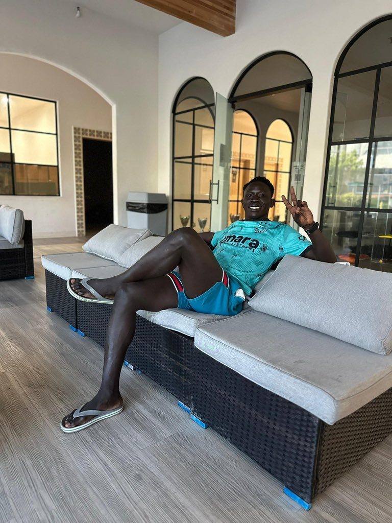 Abashweki ⭐️⭐️⭐️ (@abashwekyi) on Twitter photo When you see it 🔥🔥🔥. Top player <a href="/DMalcolms/">Okello Daniel Malcom😊</a>
#OmushwekiTiMuntu
#HeathensXAbashweki When you see it 🔥🔥🔥. Top player <a href="/DMalcolms/">Okello Daniel Malcom😊</a>
#OmushwekiTiMuntu
#HeathensXAbashweki