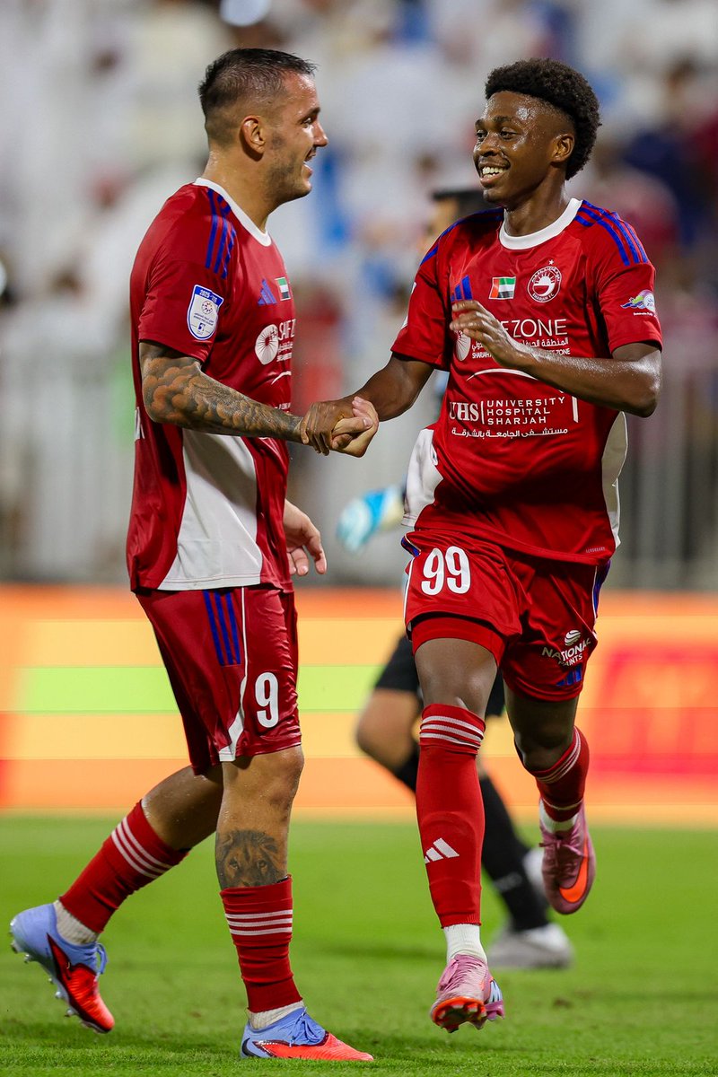 SharjahFC's tweet photo. بداية واعدة لنجمنا الشاب 👑🔥

سلطان السعدي يسجّل أول أهدافه بقميص المـ👑ـلك في #دوري_أدنوك_للمحترفين بعد 20 دقيقة فقط من دخوله أرض الملعب 💪⚽ https://t.co/PK7F2o7EMK