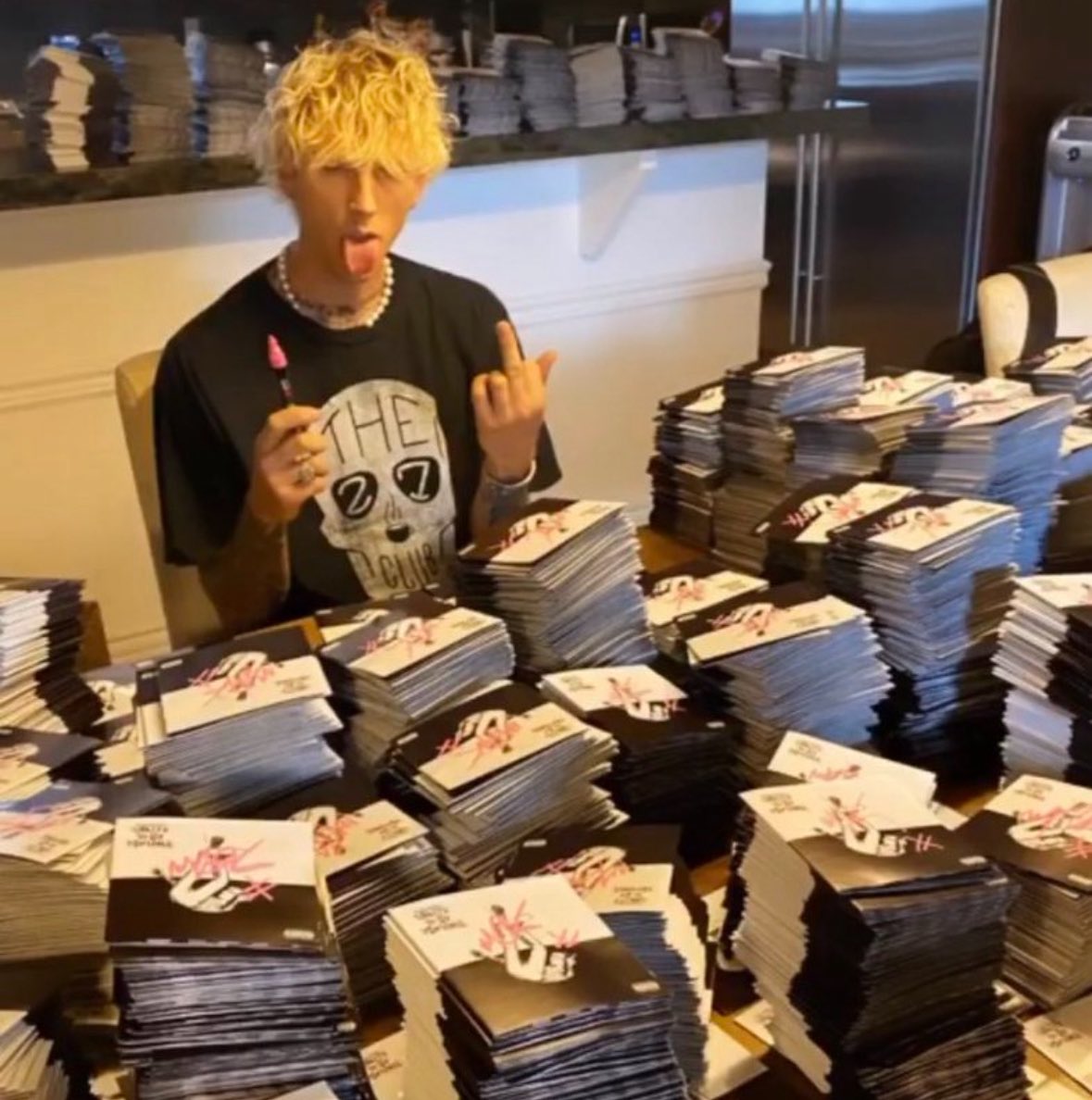 MGK •UPDATES• tweet media