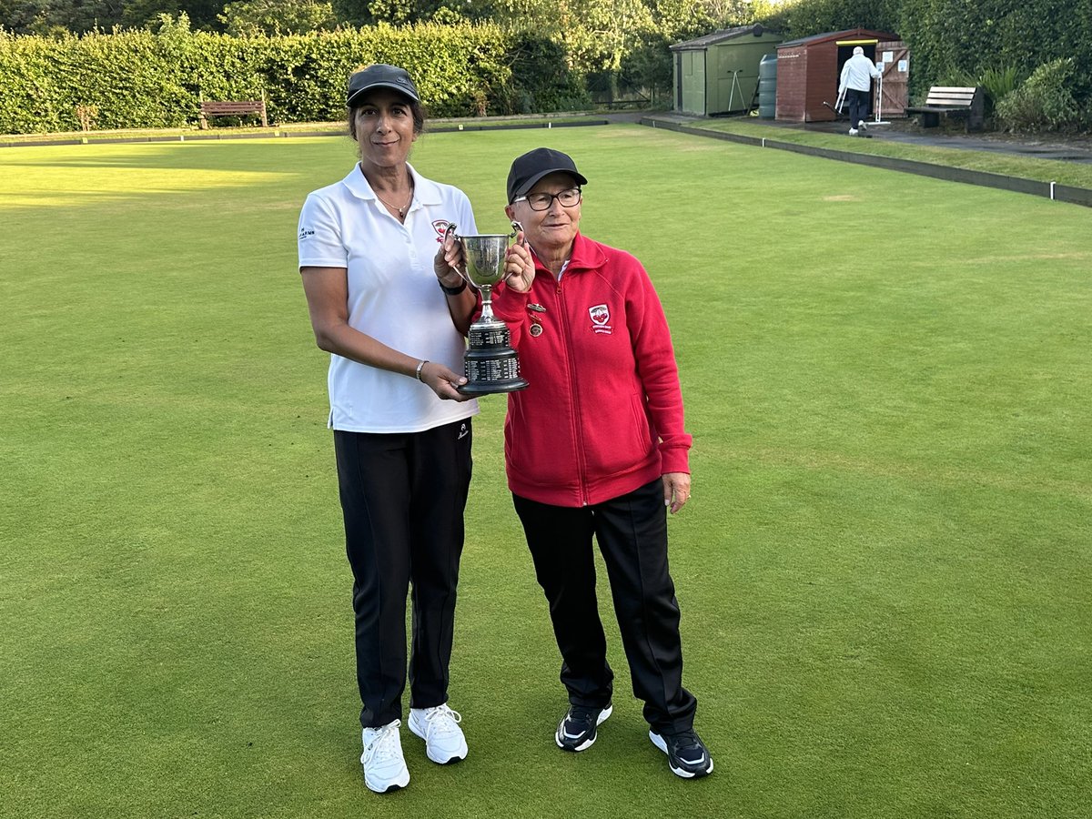 PottenEnd's tweet photo. @PottenEnd are looking forward to watching our Watford and District Ladies pair winners 2024, Coral and Lesley as they continue to defend their title in the semi finals at Herts BC at 10am tomorrow. Come on ladies!! https://t.co/9bsFNkXmFu