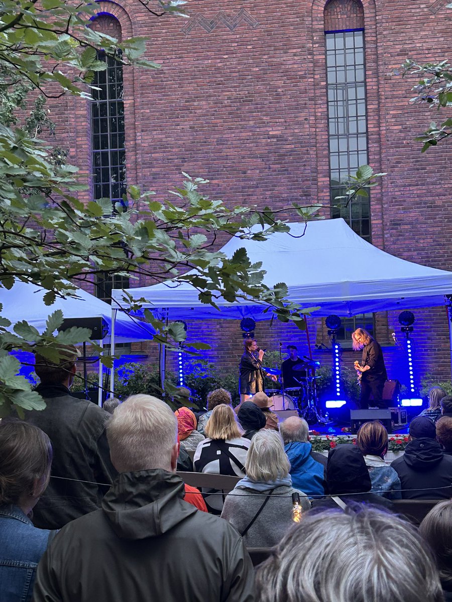 PopPaavali - illan viimeinen - upea Yona. #Paavali