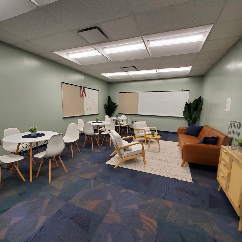 RodgersRays's tweet photo. Thank you to ARISE Church for bringing joy to our teachers! They completely transformed all three of our teacher planning areas with top notch furniture!! We now have spaces for our teachers to rest, regroup, and collaborate. We love our teachers!! Thank you, ARISE! https://t.co/NlqIGt7Pi8