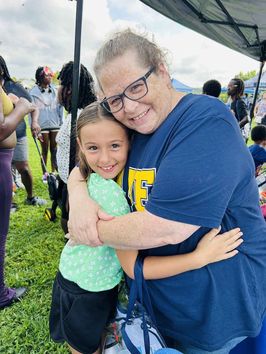 Bell, Maya tweet media