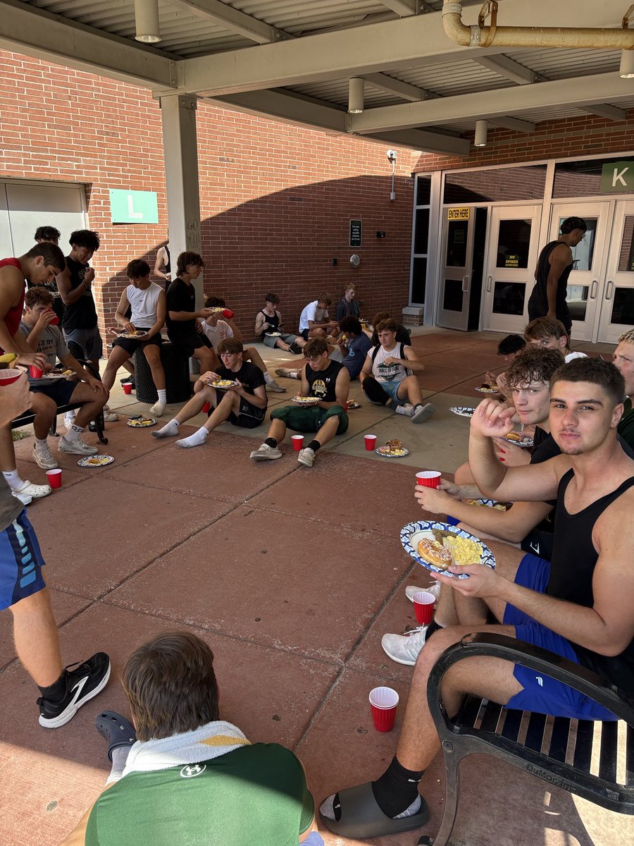 Glenbrook North Football (@gbn_football) on Twitter photo A huge thank you to our football parents for the amazing breakfast this morning. We are incredibly lucky to have such amazing support. <a href="/GBN_Athletics/">Glenbrook North High School Athletics</a> <a href="/BoosterGbn/">GBN Booster Club</a> A huge thank you to our football parents for the amazing breakfast this morning. We are incredibly lucky to have such amazing support. <a href="/GBN_Athletics/">Glenbrook North High School Athletics</a> <a href="/BoosterGbn/">GBN Booster Club</a>