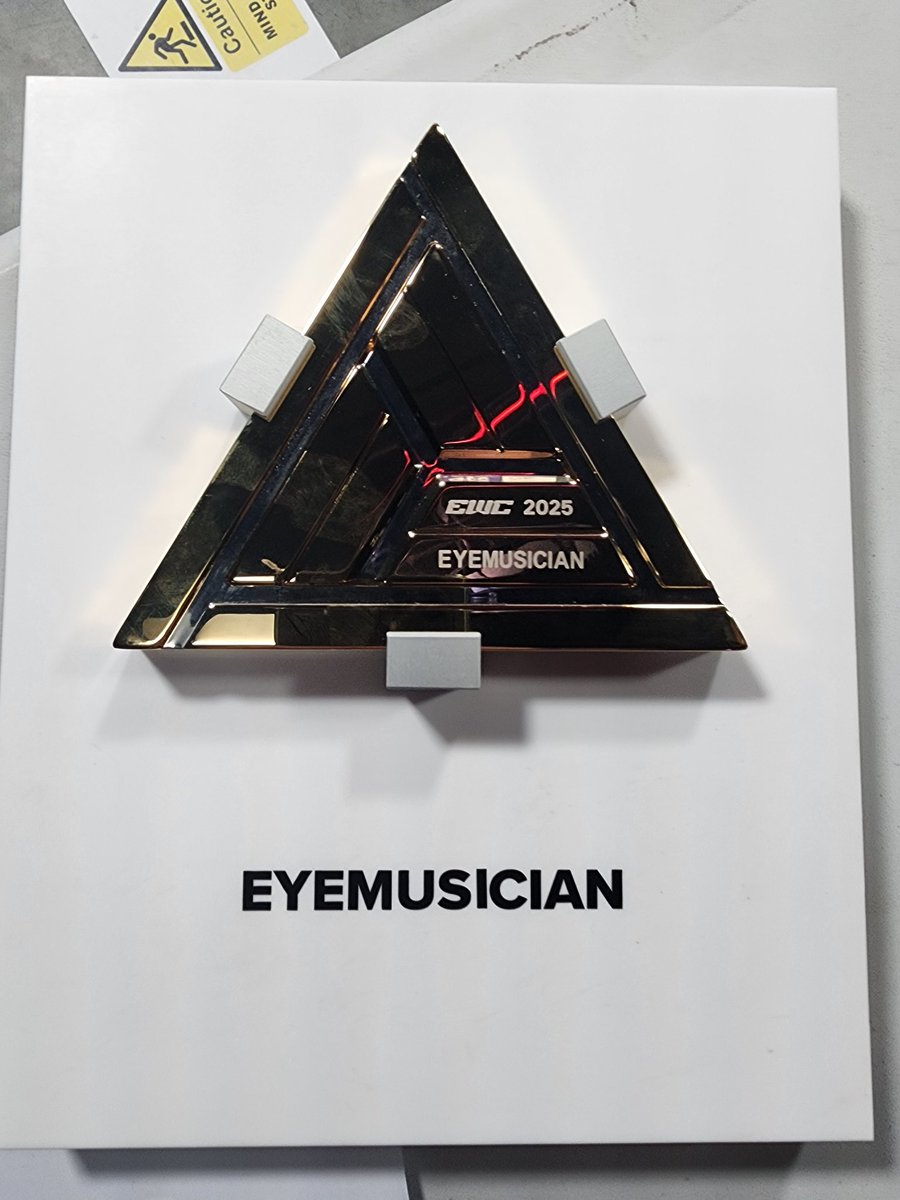 eyemusician_TK's tweet photo. My EWC journey is end in 13th. It was my best experience in my Tekken life. I learned lots of things, met a lot of people and enjoyed a lot in EWC. That gave me more motivations. Thank you to everyone who has cheered me so far. And thank you so much to EWC and @T1_official_gg for giving me this opportunity. I'll keep playing better.