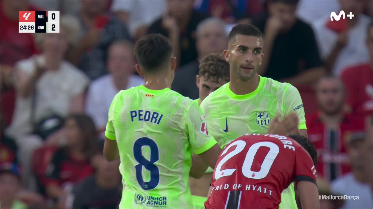 MPlusDeportes's tweet photo. ▪️ Raíllo despeja con la cabeza un fuerte disparo de Lamine Yamal y queda tendido. 

▪️Tras varios rechaces, Ferran dispara  y anota el 0-2 en Son Moix. 

#LALIGAEASPORTS #LaCasaDelFútbol https://t.co/JlYL2SeuWt
