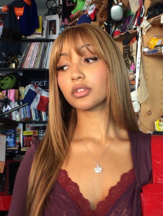 IS THAT TINY DESK?!? OMG