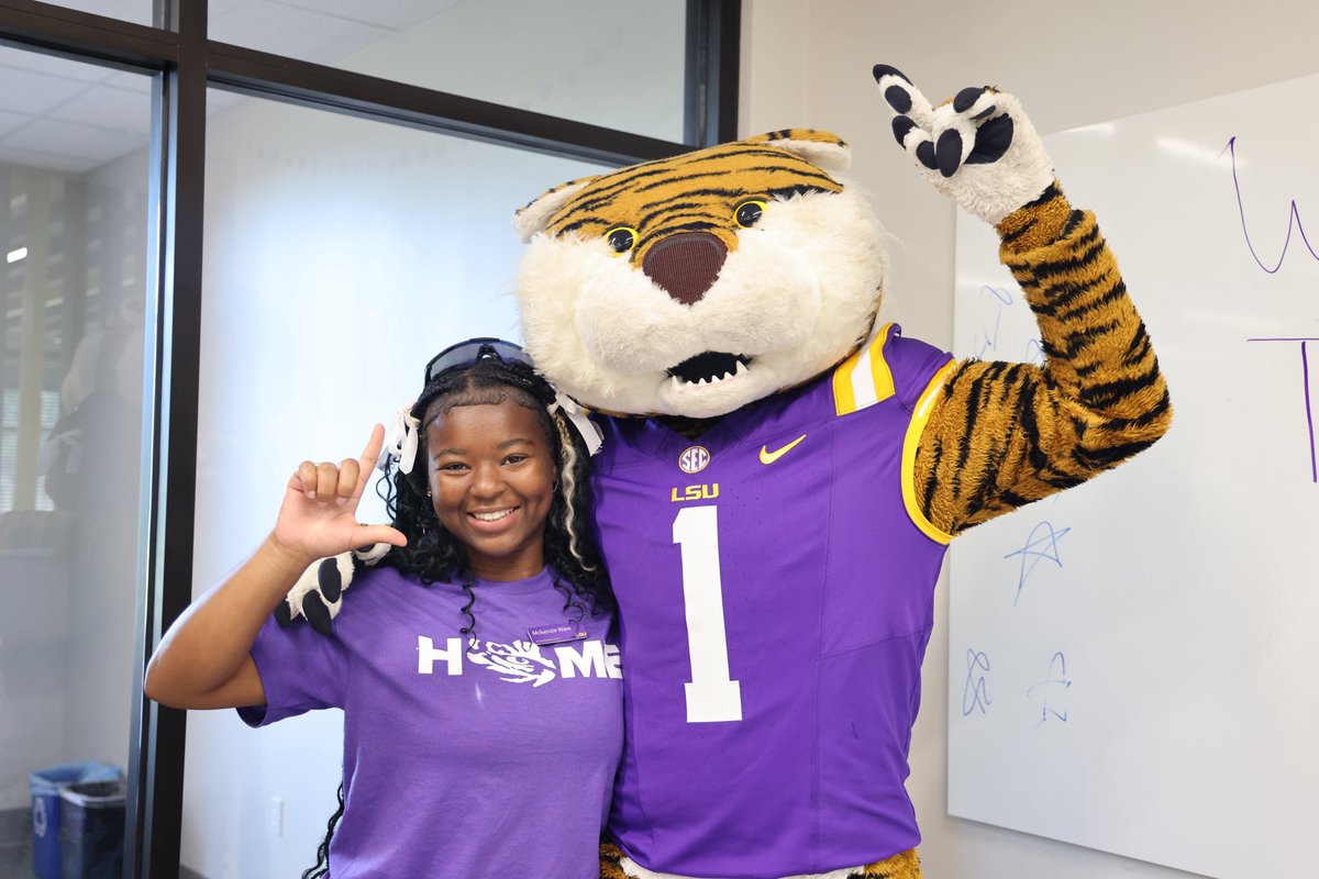 LSU Residential Life tweet media