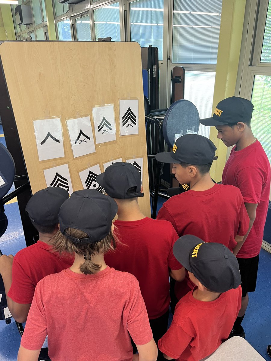 The North Jersey Young Marines recently wrapped up their largest recruit training class in recent years! Over two weekends, 10 motivated recruits — some of them among the youngest in the program — worked hard under the guidance of dedicated instructors. Congratulations!🎉