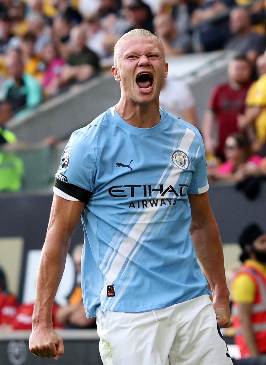 Erling Haaland devient le premier joueur encore en activité à réussir un doublé avec Manchester City contre Wolverhampton depuis lui-même en Mai 2024 (5).