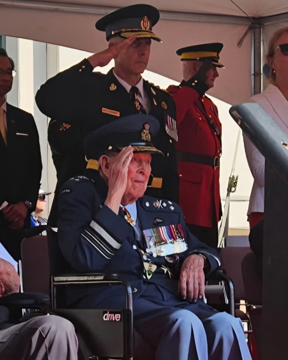 It was a privilege to be in the presence of Honorary Lieutenant-General and Senior Honorary OPP Commissioner Richard Rohmer, along with many dedicated veterans, at today’s Warriors’ Day Parade at the Canadian National Exhibition in Toronto. This longstanding tradition honours the