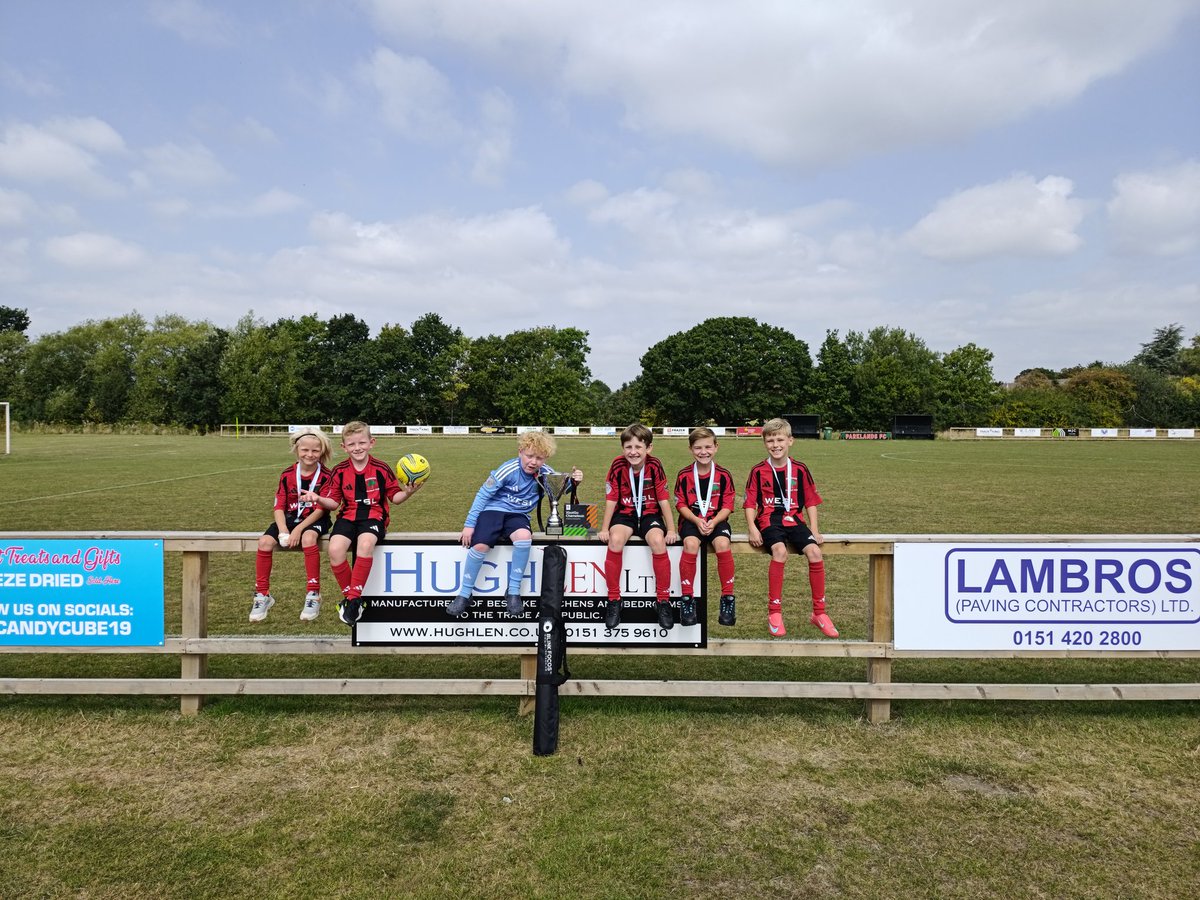 dbegg33's tweet photo. Congratulations to Parklands River U9's on winning the Beechwood Summer League 2025 🏆👏 A fantastic achievement and well deserved #Champions @ParklandWidi https://t.co/jRCAjbUMCH