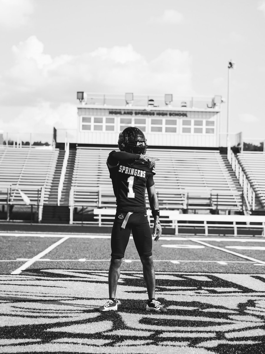 JalenPadmore8's tweet photo. Year 4 . #zway https://t.co/Bw7wii1jnd