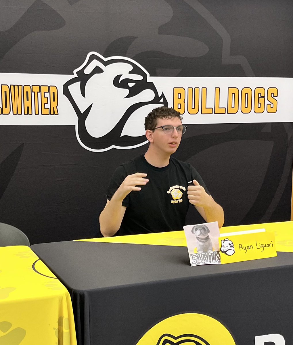 Fall Media Day <a href="/DVUSD/">Deer Valley Unified School District</a> - Go Bulldogs! #charactermatters #goldbulldogs