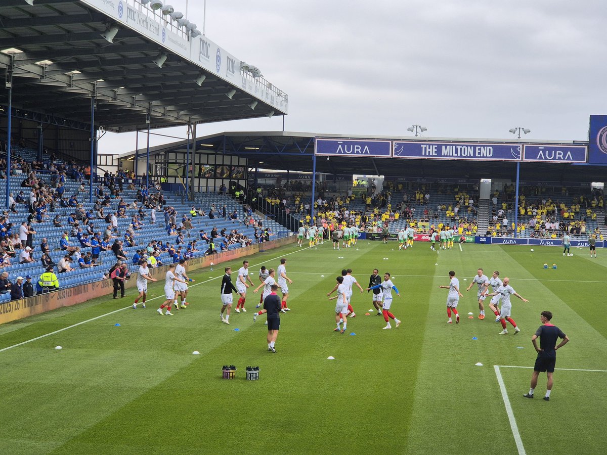 ClementsVicky's tweet image. And so the trials and tribulations of supporting Pompey at Fratton Park begin again..... 😬⚽️💙 #Pompey