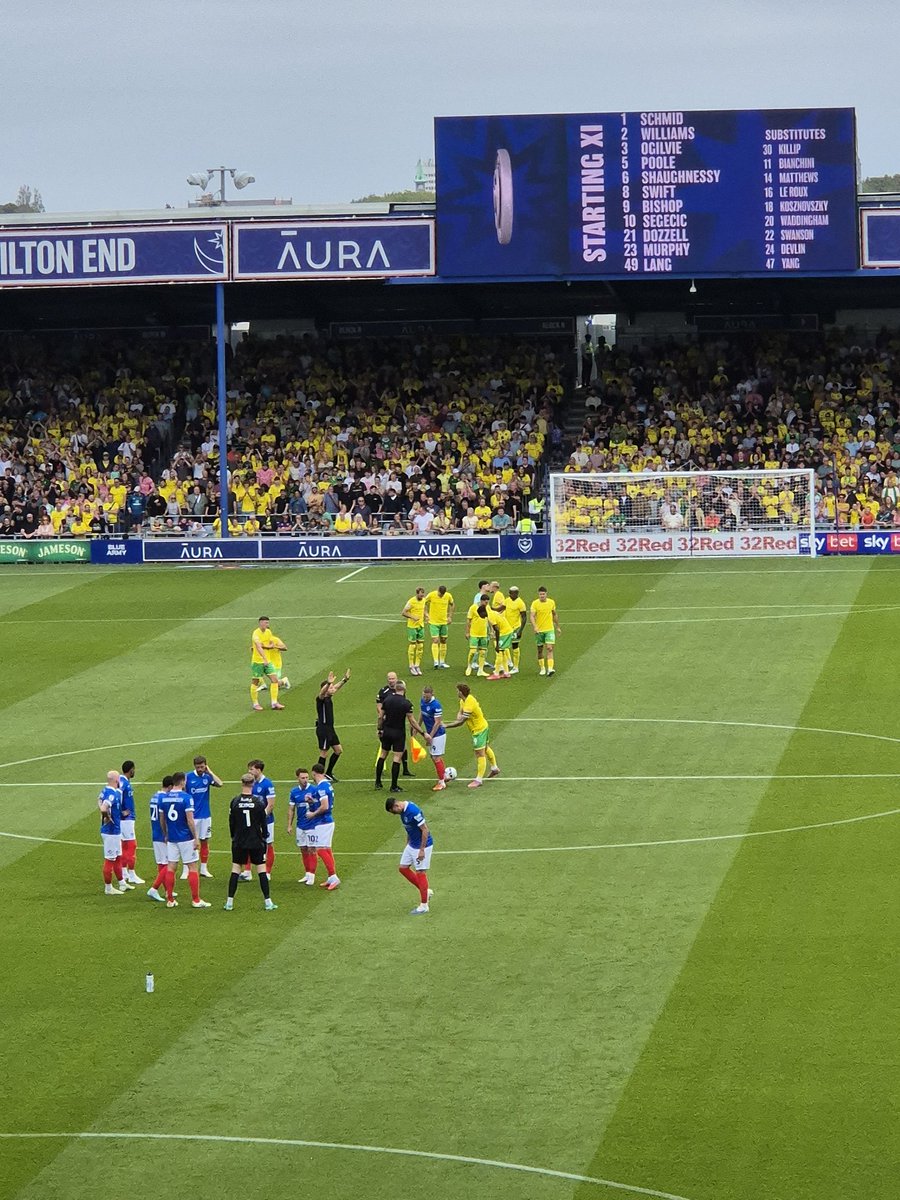 ClementsVicky's tweet image. And so the trials and tribulations of supporting Pompey at Fratton Park begin again..... 😬⚽️💙 #Pompey