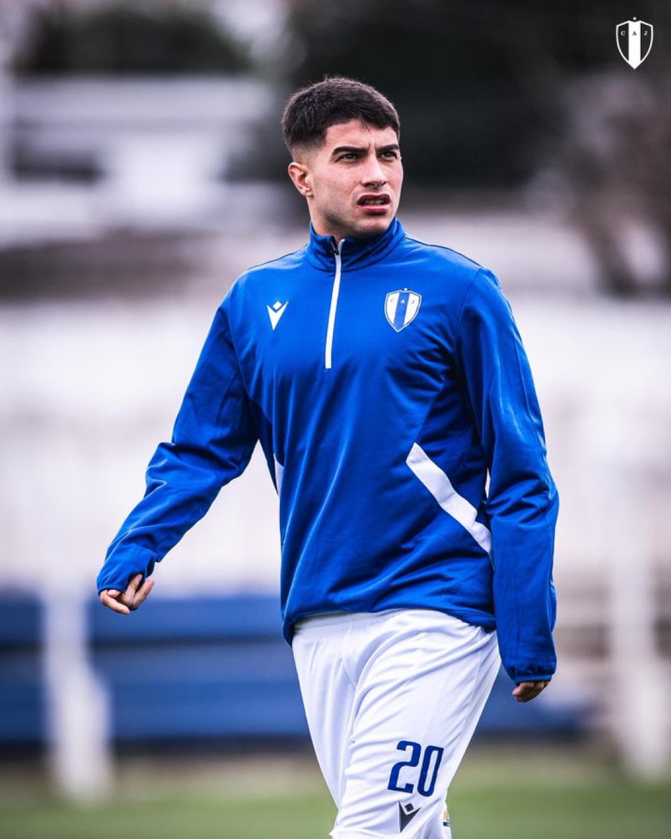🔵⚪️ Renzo Sánchez debutó con gol con la camiseta de Juventud. 

💎 Se jugó un partidazo, el campeón del mundo sub-20.