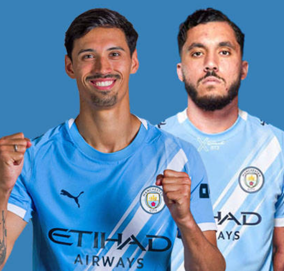 StatCity's tweet photo. 2 - This is the first time 2 @ManCity players have scored on their Premier League debuts in the same game since Rolando Bianchi and Geovanni in August 2008 (v WHU). Fresh.

#ManCity | #MCFC https://t.co/ZT94oDjnhQ