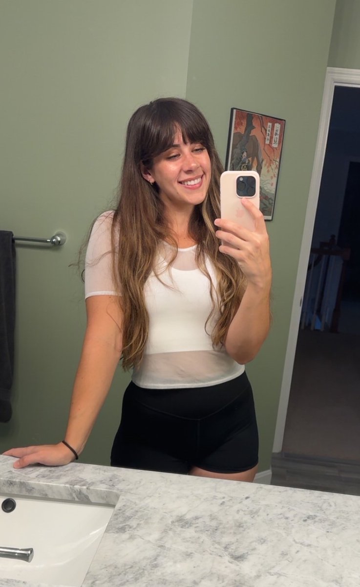 11 year streamaversary starting at 4pm ET on Twitch today! HOW DID TIME GO DAT FAST HOLY MOLY

(I said an earlier time on stream last night, pardon my delay but I gots the can’t-sit-down energy)

we’ll be live playing more DK Bananza and chattin and who knows what! see you then!!