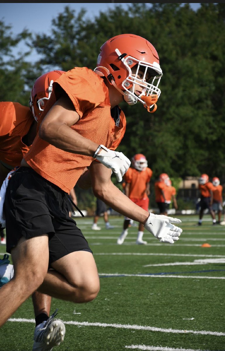 Miles Baarsma (@milesbaarsma) on Twitter photo Thank you to all the coaches who invited me for camp season!
Here are my highlights:
Height 6’0 Weight 175
40 Yard Dash - 4.65 (North Central Mega Camp)
5 10 5 - 4.31 (Northwestern)
Broad Jump 9’5 (St.Thomas)
<a href="/dolphinfootball/">WY Football</a> <a href="/CoachFinger/">Coach Dan Finger</a> <a href="/RecruitWY/">Whitney Young Football Recruiting</a> Thank you to all the coaches who invited me for camp season!
Here are my highlights:
Height 6’0 Weight 175
40 Yard Dash - 4.65 (North Central Mega Camp)
5 10 5 - 4.31 (Northwestern)
Broad Jump 9’5 (St.Thomas)
<a href="/dolphinfootball/">WY Football</a> <a href="/CoachFinger/">Coach Dan Finger</a> <a href="/RecruitWY/">Whitney Young Football Recruiting</a>