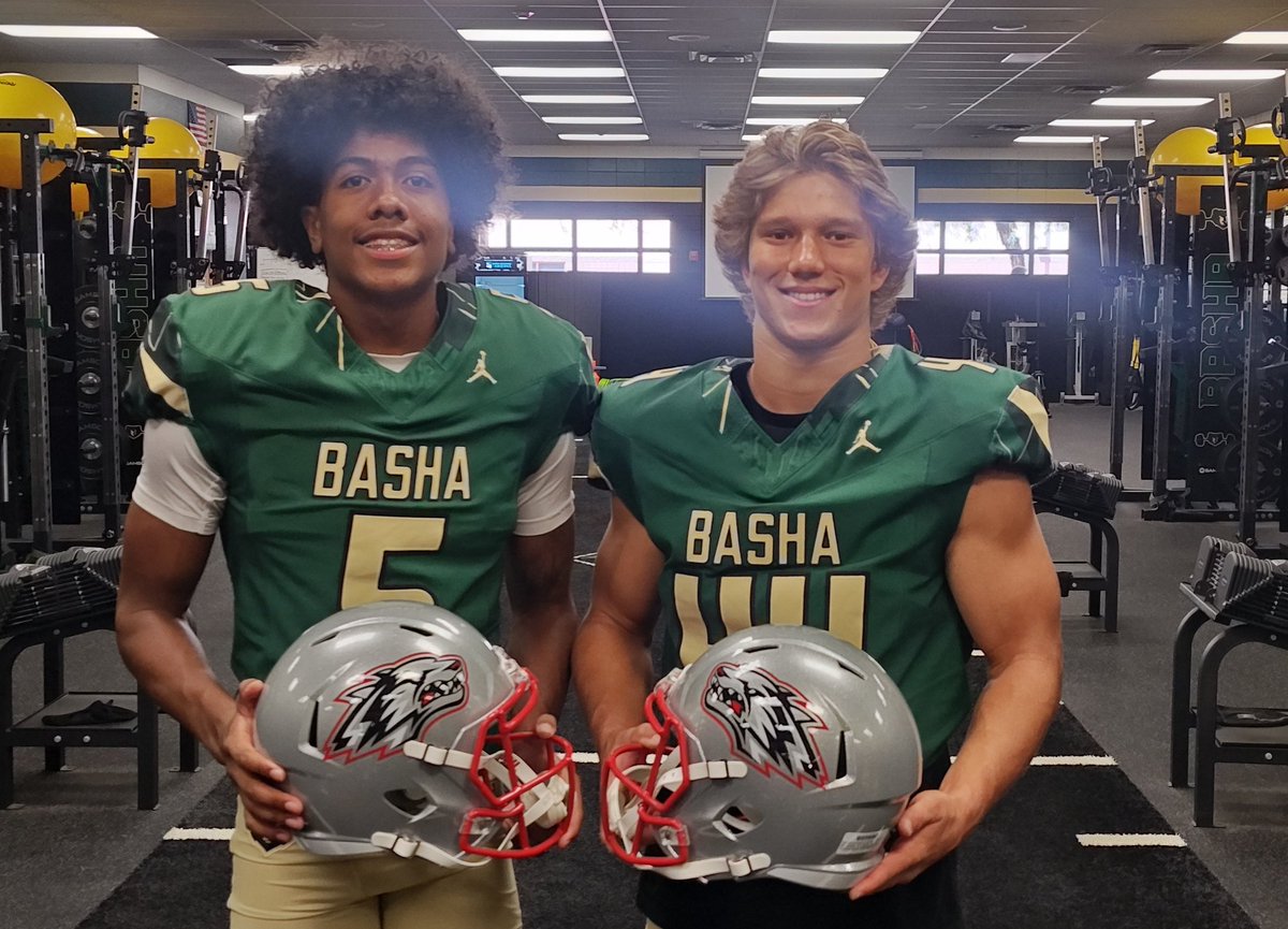 <a href="/UNMLOBOS/">New Mexico Lobos</a> commits DB <a href="/X_RiveraRogers/">Xavier Rivera-Rogers</a> &amp; LB <a href="/Elicronin24/">Eli Cramer-Cronin</a> 
<a href="/Coach_Eck/">Jason Eck</a>
<a href="/BashaAthletics/">Basha HS Athletics</a> 
<a href="/bashagridiron/">Basha Gridiron</a>
<a href="/bashabearnation/">Basha Bear Nation</a>