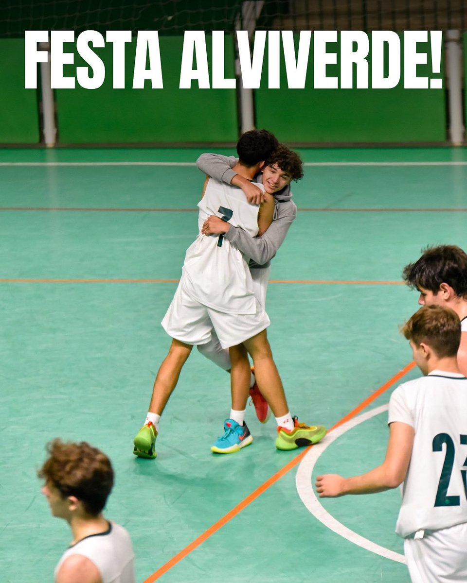 A festa é alviverde 💚🏀

Diante o fortíssimo time e rival histórico Pinheiros, Palmeiras consegue importante vitória por 93 a 87 neste sábado pelo Paulista Sub-15.

Grande jogo, #CriasDoPalestra🏀