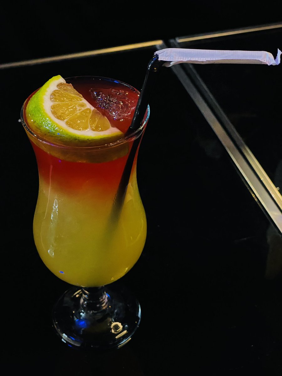 Random JPEGs via <a href="/tobishotit/">@tobishotit</a> 📱 
#iPhone #iphonephotography #iphotography #shotoniphone #shotandeditedoniphone #mobilephonephotography <a href="/Apple/">Apple</a> #apple