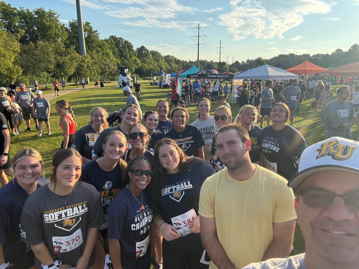 Reinhardt Softball tweet media