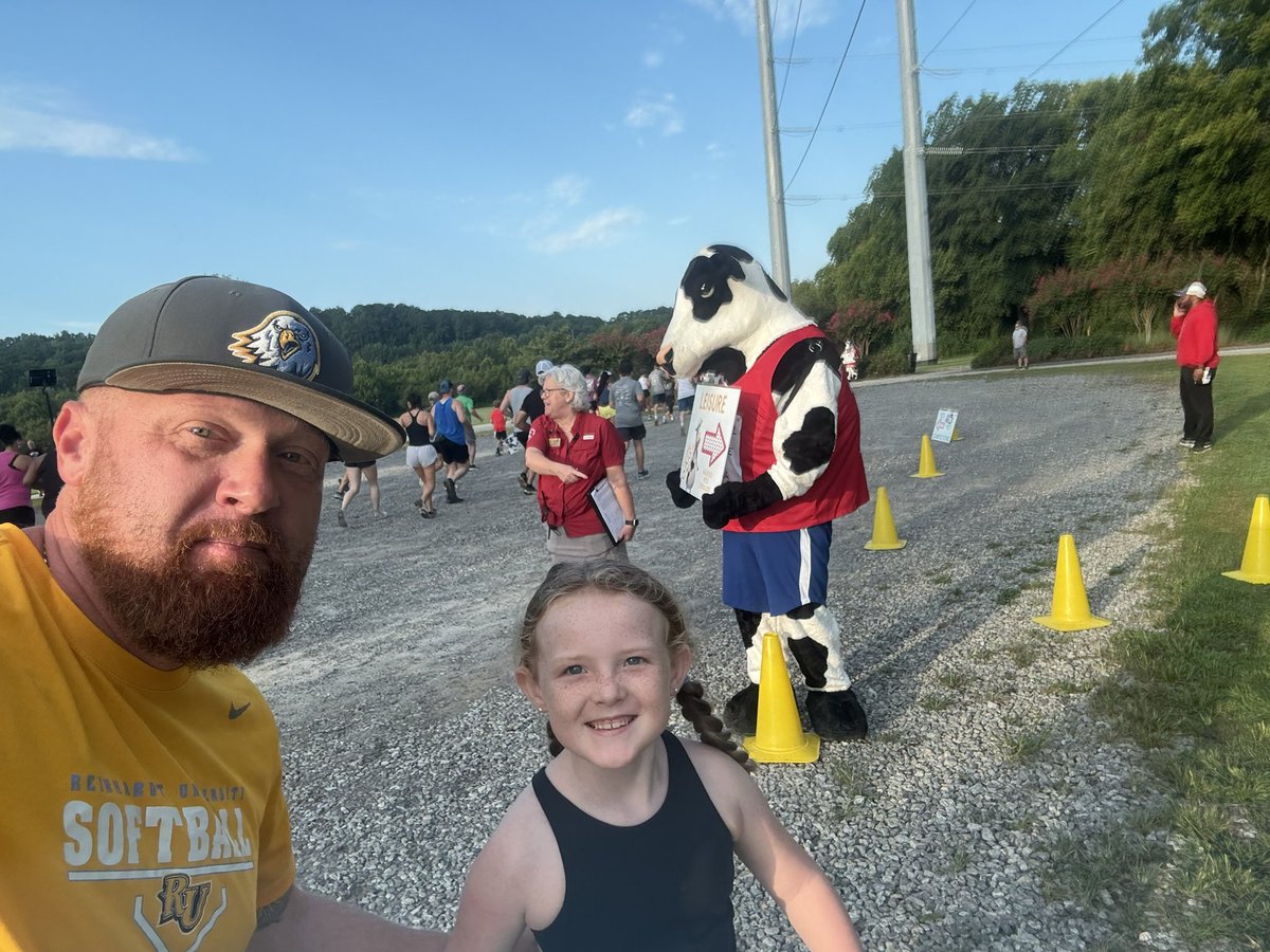 Reinhardt Softball tweet media