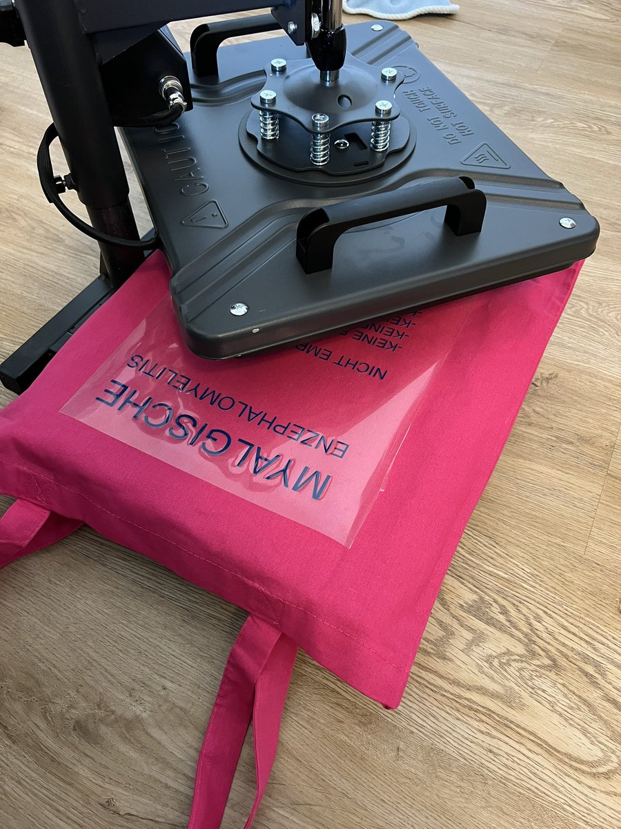 🌟 Es geht los 🌟 
Mein ME/CFS Awareness-Shop startet!

Nach kurzer Planung (weil mein ADHS so will) freue ich mich, euch meinen kleinen Shop auf Etsy vorstellen zu können.

Die Idee dahinter: Bewusstsein für ME/CFS schaffen, die Community unterstützen und einen Teil der