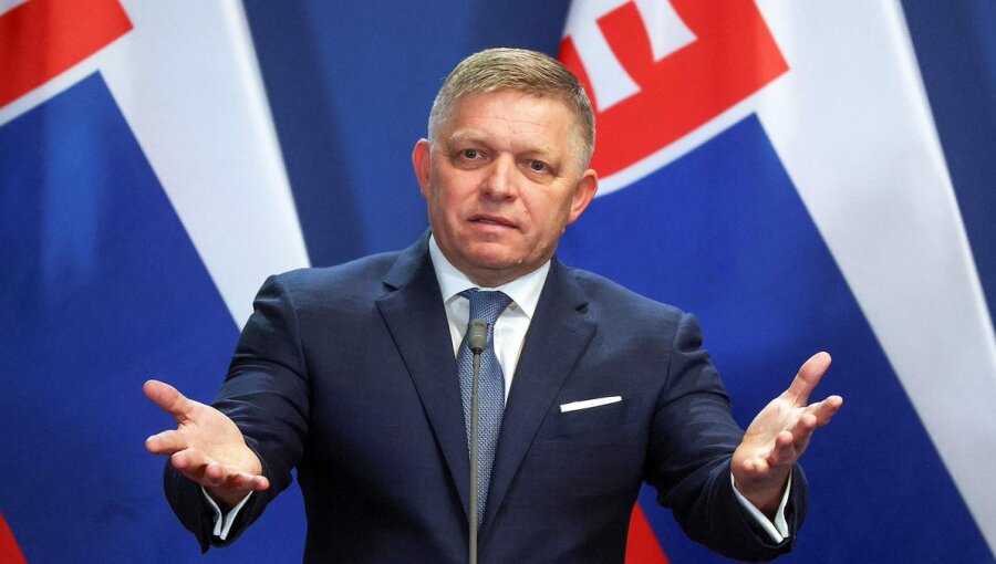 🇸🇰 Slovakya Başbakanı Fico: Barış İçin Daha Geniş Bakış Açısı

▫️ Slovakya Başbakanı Robert Fico, Putin-Trump Alaska zirvesini övdü ve savaşı "siyah-beyaz" anlatılardan uzaklaştıran bir adım olarak nitelendirdi.

▫️ Fico, savaşın tarihi kökleri olduğunu belirterek, hem Ukrayna