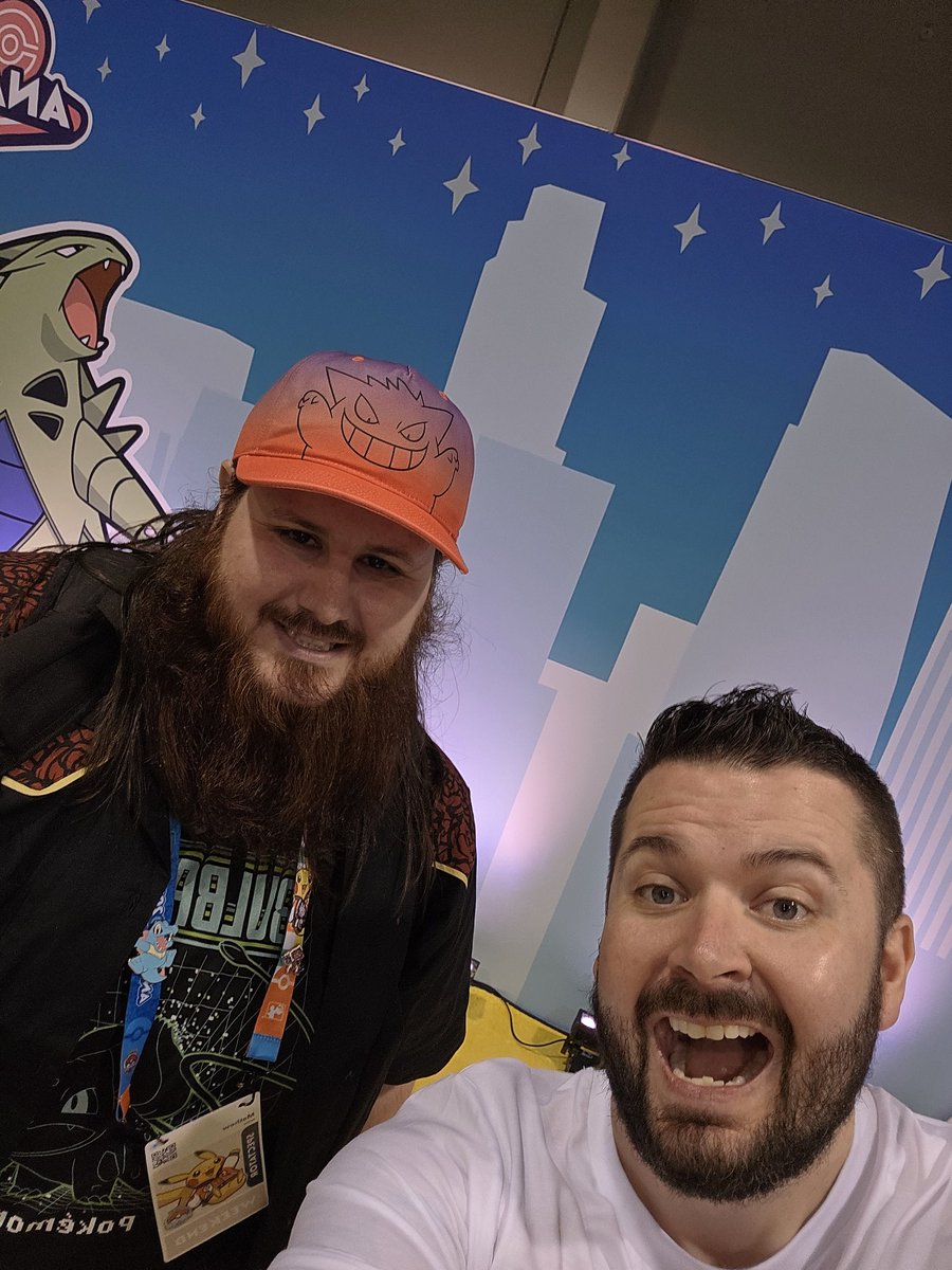 MatWithOneT55's tweet image. It was an absolute pleasure meeting @prncessdianaaa and @AustinJohnPlays !