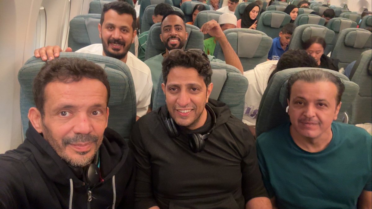 إلى هونج كونج 🇭🇰 
برفقة 
<a href="/a_altamimi11/">عبدالعزيز العصيمي</a> 
<a href="/Majeed_Taleb/">عبدالـمجيد بن طـالب</a> 
<a href="/RiyadhAlmannaa/">رياض المناع</a> 
<a href="/abdularahman92/">عبدالرحمن الشمري🇸🇦</a>