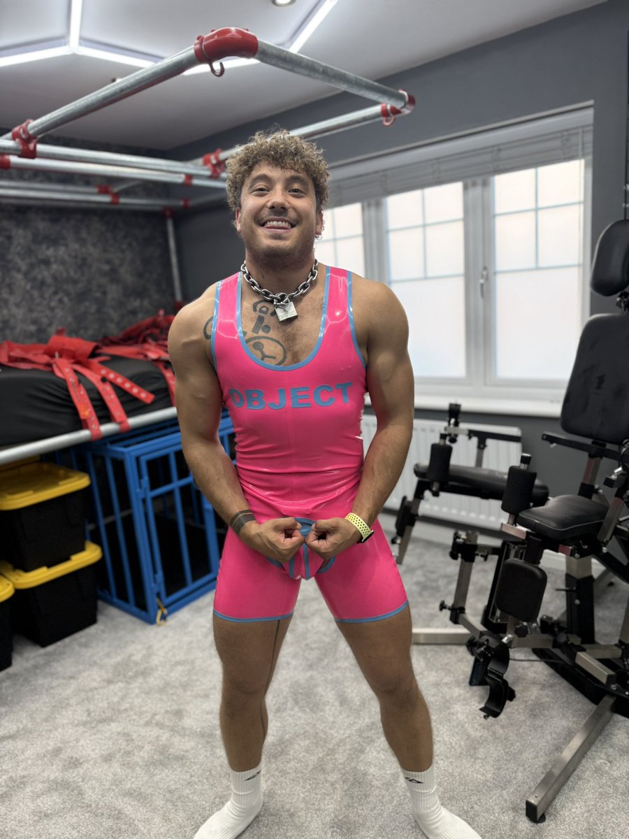 Piglet Storm (@pigletstorm) on Twitter photo 