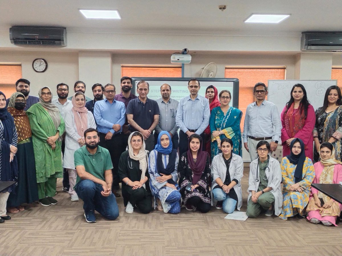 hjmajid's tweet photo. Special thanks to #MasterTrainer Prof Imran Anwar for an amazing workshop on ASSESSMENT METHODOLOGIES for #healthprofessionals at @SharifMedCity
#sharifcancercare
#HealthProfessionsEducation
#ExcellenceInEducation https://t.co/R8OTst9vVL