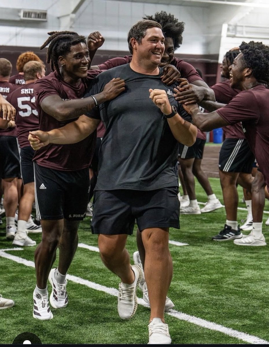 sandracburnside's tweet photo. Love the bond they all have with our loving coach @Coach_Leb @BraylonBurnside We are all in with you Coach!! https://t.co/ZQo5e6faSu