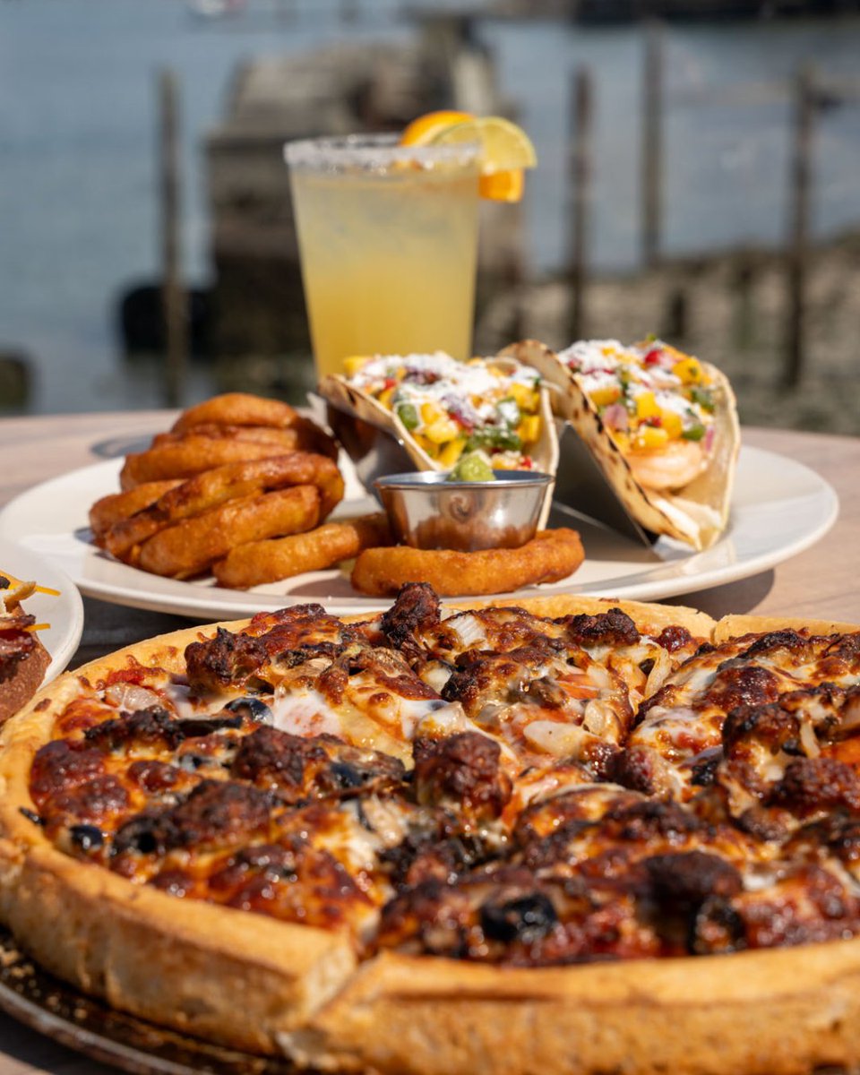 Pizza, tacos, pizza, tacos, pizza, tacos!
At Katie Downs, we will never make you choose. We love you too much.