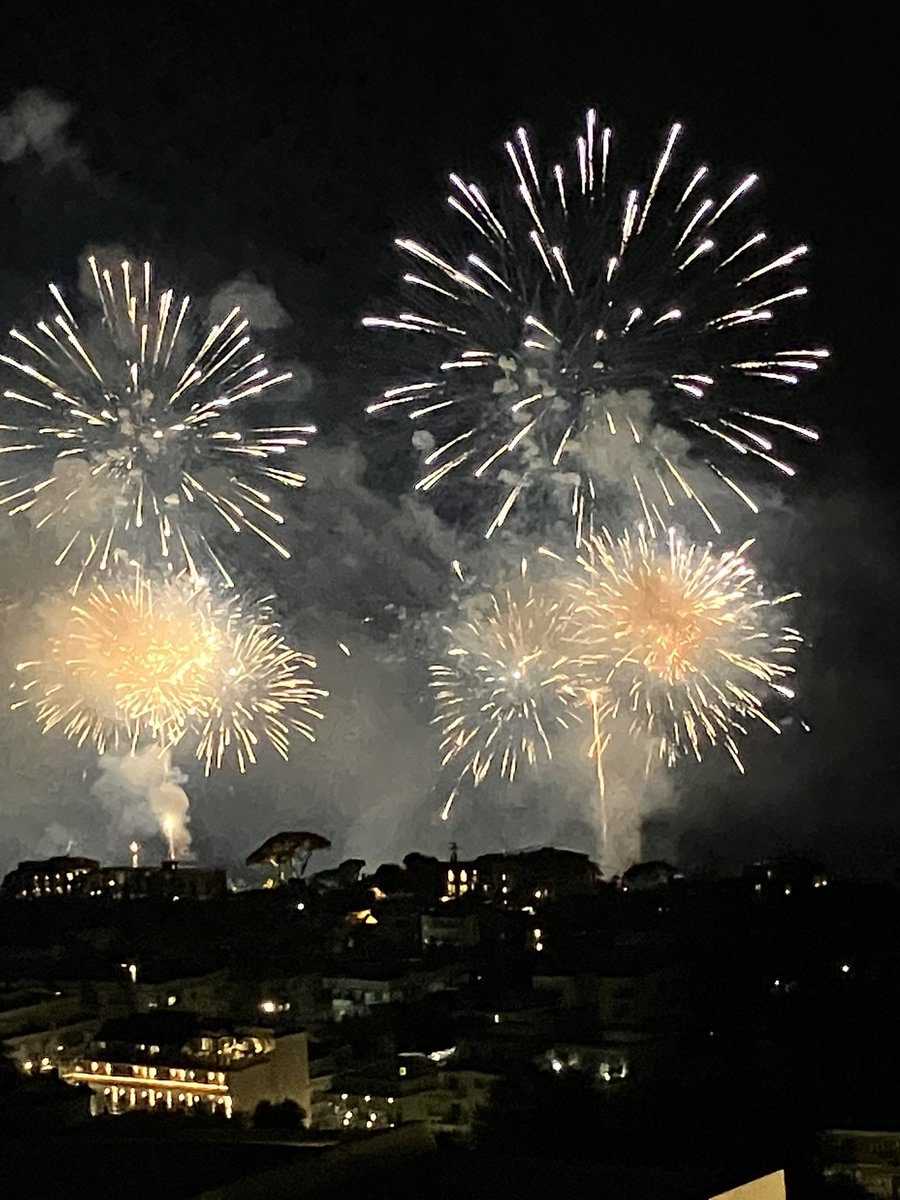 A spectacular finale to our Italian holiday last night as Sorrento celebrated #Ferragosto with fireworks