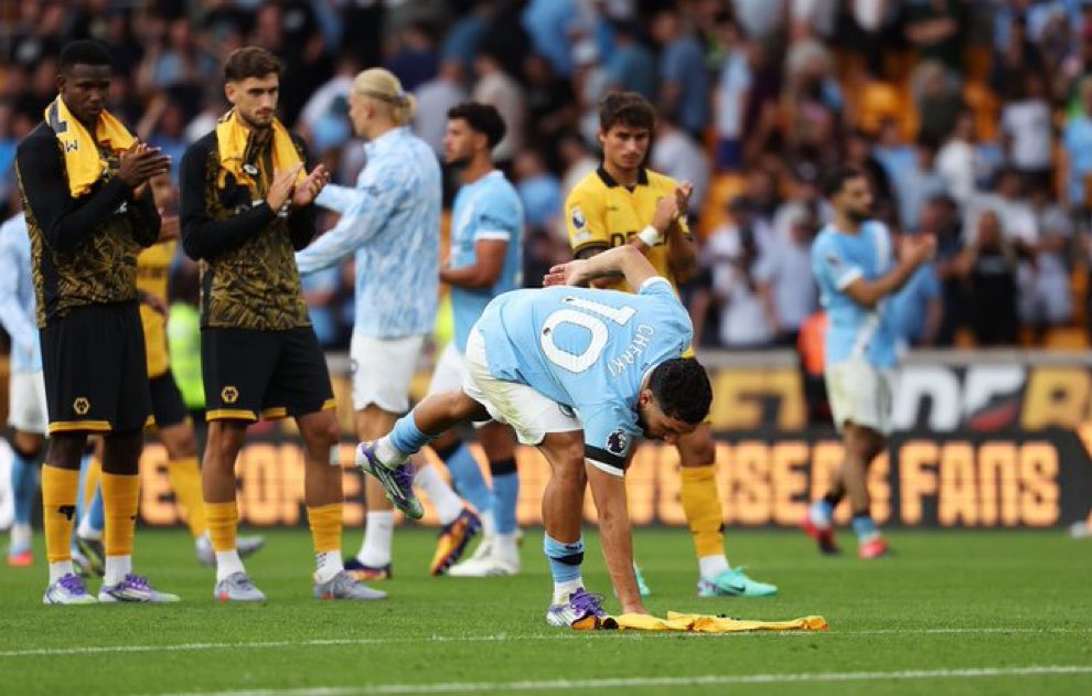 Cherki paying respect to Diogo Jota , class 🩵