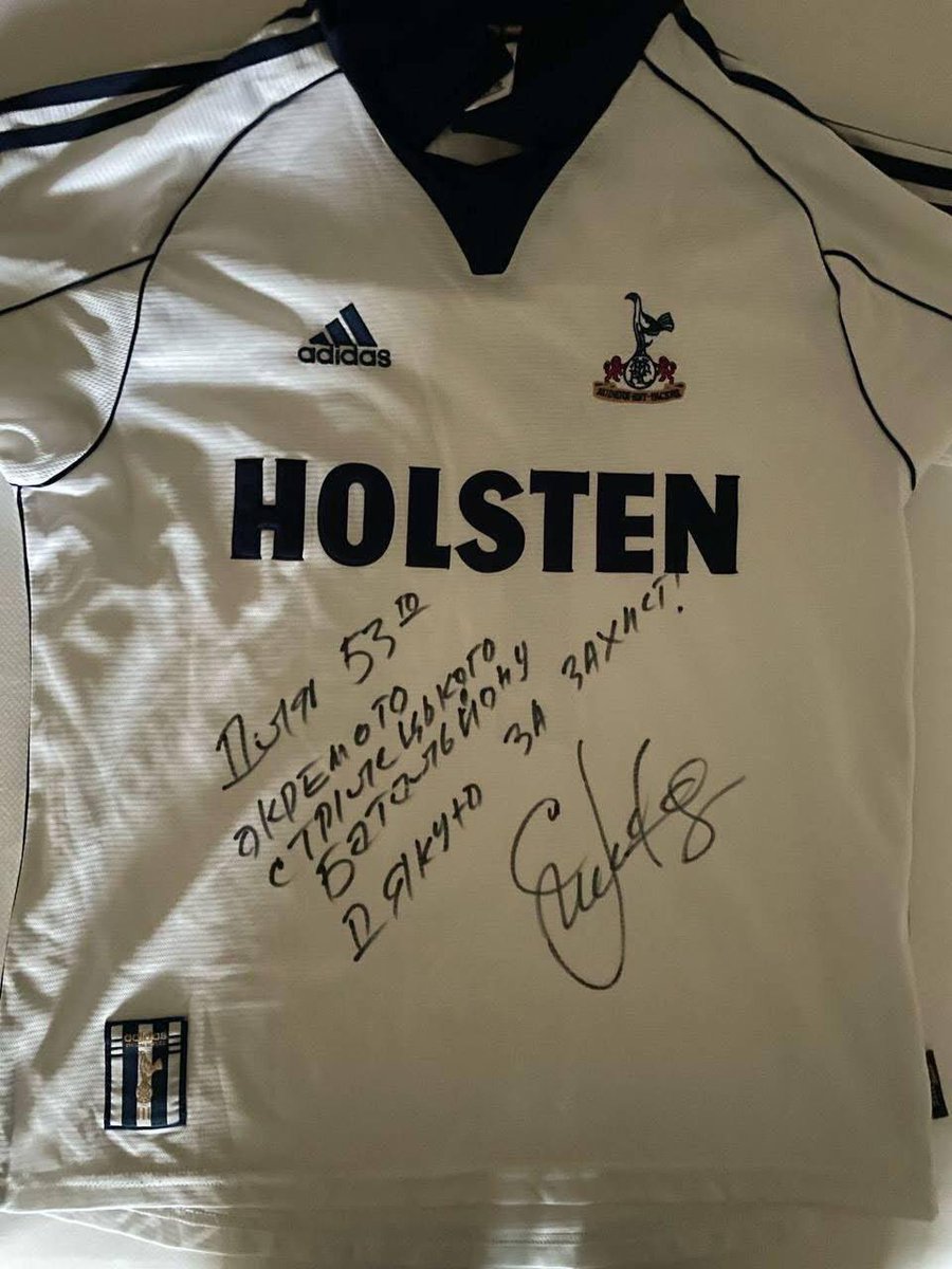 IneBackIversen's tweet photo. 1:🚨 Help a frontline battalion, get a chance to win a signed Rebrov T-shirt 🚨

Yes, that Serhiy Rebrov: Dynamo Kyiv legend, Champions League star, Premier League striker &amp; now head coach of Ukraine’s national team 🇺🇦⚽️

For every donation there’s a chance to win!
Here’s how🧵👇 https://t.co/7xDN65sXWB