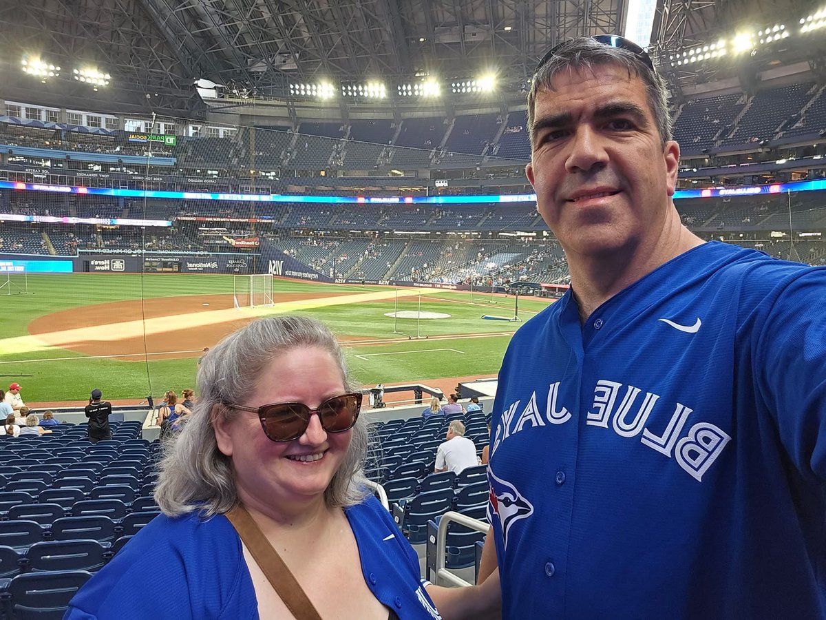 VictoriaALander's tweet photo. Happy 28th Anniversary to my Parents Roxane Lander &amp; Christopher Lander ! Enjoy your @BlueJays Game ☺️ Hope they win ! 😜 https://t.co/vNn9xo4Mw1