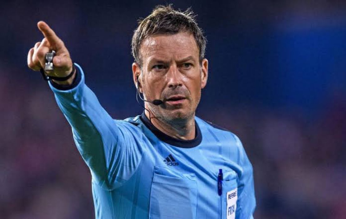 Hakem Yorumcusu Mark Clattenburg: 

Jhon Duran rakibine pozisyondan sonra bile isteyerek dirsek atıyor. Pozisyon tartışmasız kırmızı kart olmalıydı.