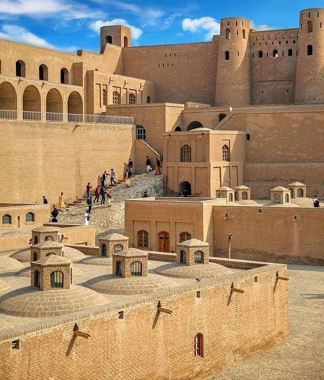 itsafghanrose's tweet photo. Unseen Beauty of #Afghanistan
#AfghanWomen #afghan #Pashtun #Tajik https://t.co/SAdBasYS9s